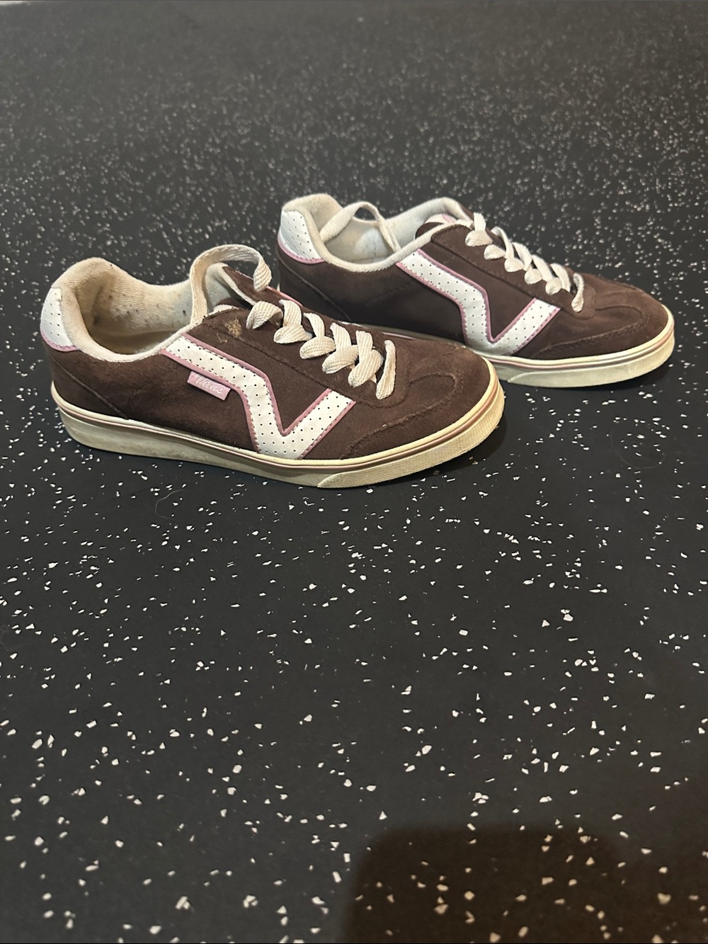 Women’s vans Brown Suede Low-Top Sneakers with Pink